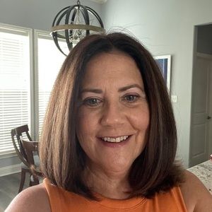 Meet your Posher, Marnie